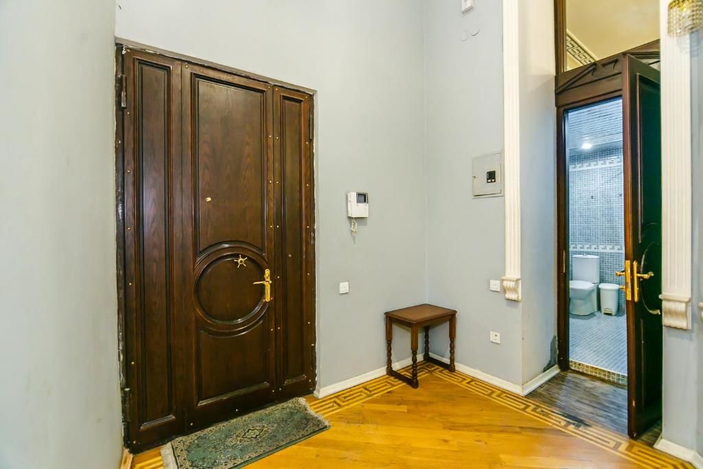 Апартаменты VIP APARTAMENT NIZAMI STREET Баку-46