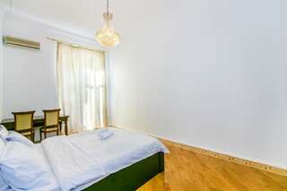 Апартаменты VIP APARTAMENT NIZAMI STREET Баку Апартаменты с 3 спальнями-66