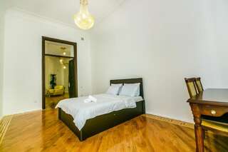 Апартаменты VIP APARTAMENT NIZAMI STREET Баку Апартаменты с 3 спальнями-68