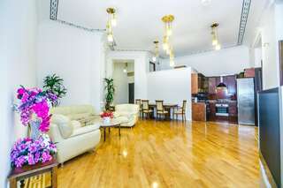Апартаменты VIP APARTAMENT NIZAMI STREET Баку Апартаменты с 3 спальнями-7