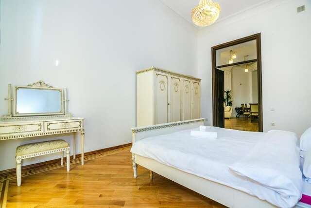 Апартаменты VIP APARTAMENT NIZAMI STREET Баку-28